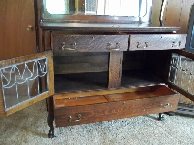 Antique Sideboard, Server/Buffet with mirror  (reduced) in Hutches & Display Cabinets in St. Catharines - Image 3