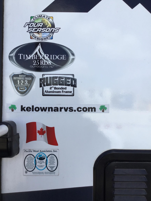 2020 Timber Ridge Mountain Series 25RDS,travel trailer in RVs & Motorhomes in Calgary - Image 4