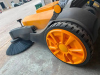 Manual Sweeper - Free Delivery Around Toronto