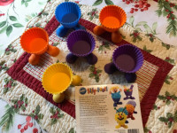 Wilton Silly Feet Silicone Holders