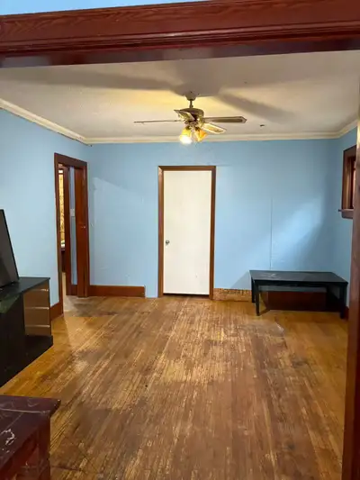 Call or text 306-999-5818 will not reply here. Available for move in anytime. Located downtown Regin...