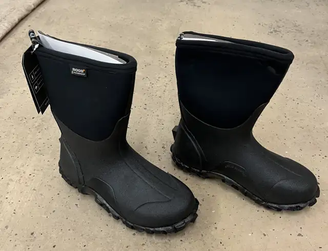 BOGS - Men’s winter boots in Men's Shoes in Medicine Hat - Image 5