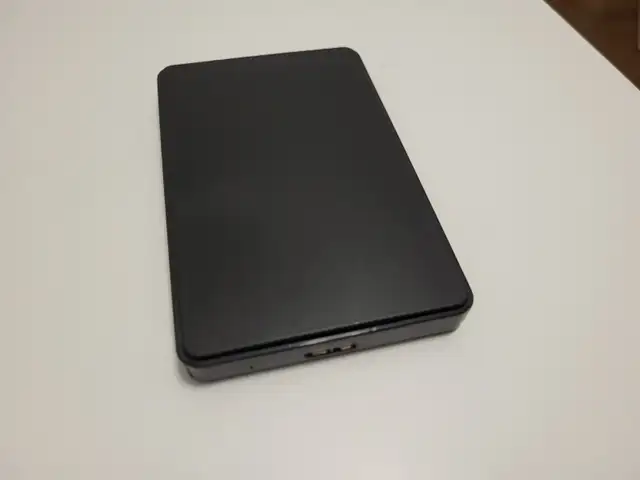 HD External Seagate 1 TB in Flash Memory & USB Sticks in Moncton - Image 3