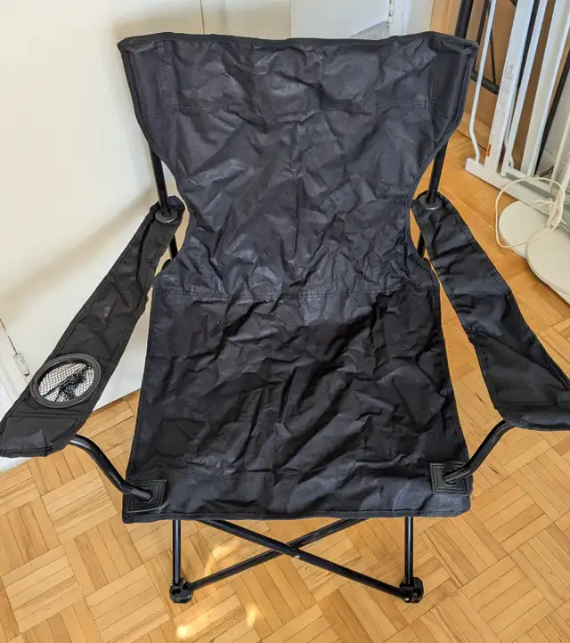 Lightweight Folding Camping, Garden, Balcony Chair with Cup Hold in Patio & Garden Furniture in City of Toronto - Image 3