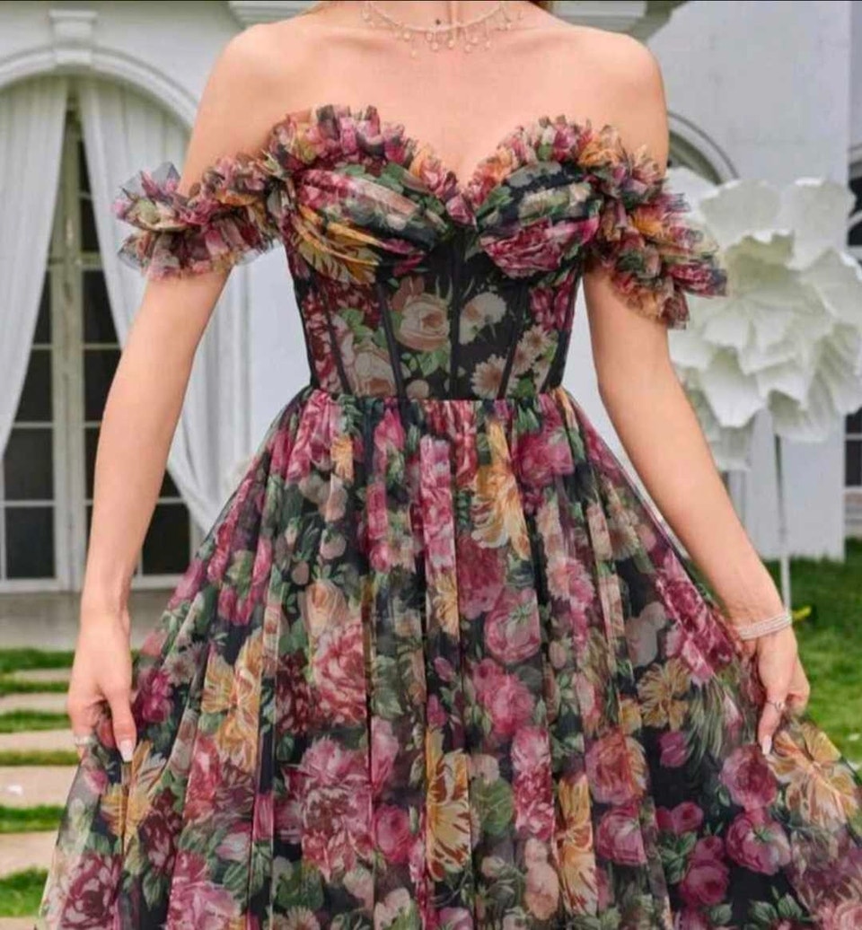 Floral dress | Women's - Dresses & Skirts | Brandon | Free local ...