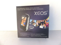 NEW XEOS RECHARGEABLE DIGITAL PHOTO KEYCHAIN