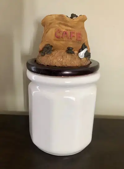 Pot décoratif pour café / décorative coffee pot, View more