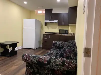 One bedroom studio basement for rent near Brisdale and Sandalwood Road. * 1 Bedroom, small living +...