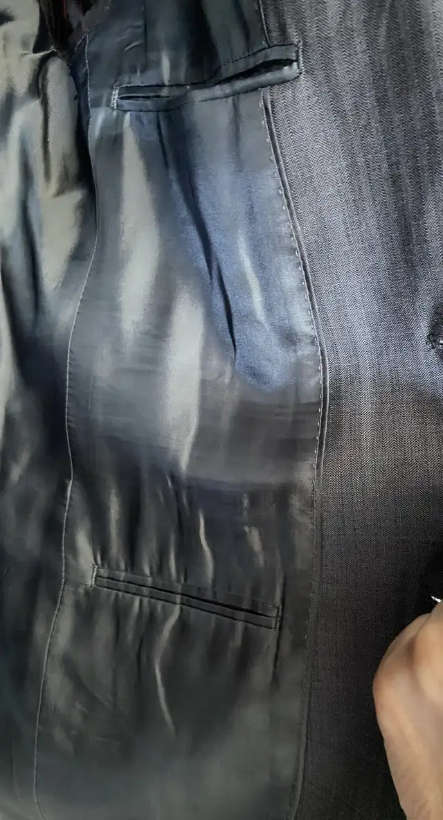 Men’s Calvin Klein Suit Jacket - Grey Tweed Herringbone in Men's in Calgary - Image 6