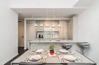 PENTHOUSE Condo 46th TOUR DES CANADIENS FURNISHED upto 3 parking