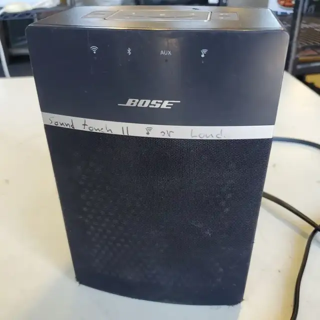 Bose - SoundTouch 10 in Speakers in Burnaby/New Westminster - Image 2