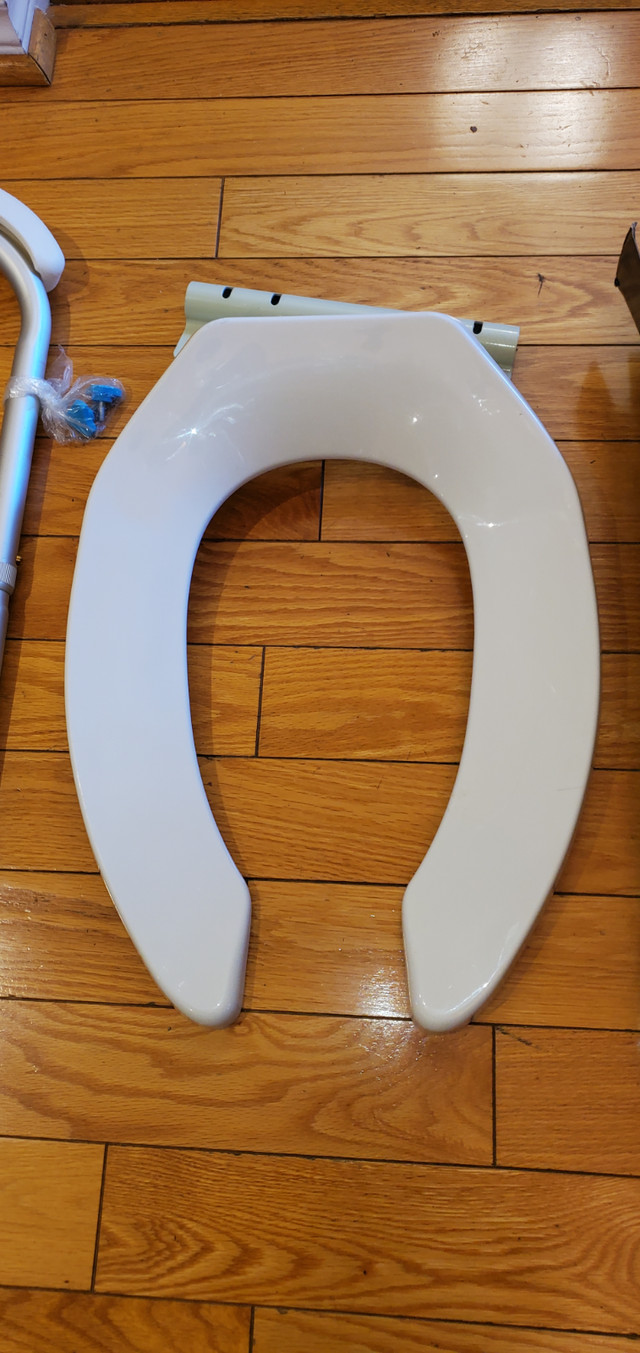 *** ALUMINUM BATHROOM SUPPORT RAILS WITH COMPATIBLE SEATING *** in Health & Special Needs in Mississauga / Peel Region - Image 3