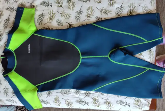 Brand new swimming suit for 13 yr old in Kids & Youth in Calgary - Image 4