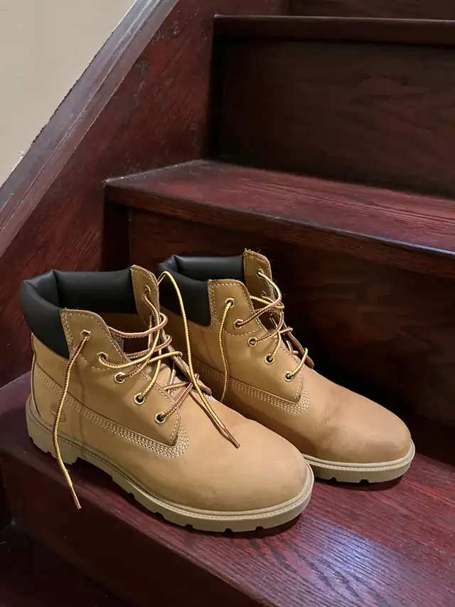 Timberland boots size US 6  in Men's Shoes in Markham / York Region - Image 2