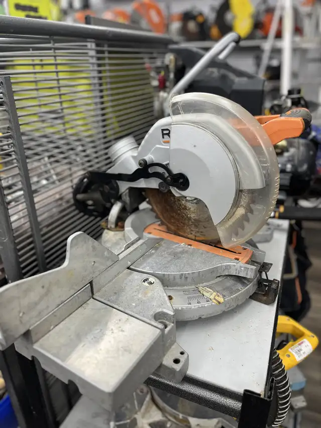 Ridgid MS1065LZA Mitre Saw in Power Tools in City of Toronto - Image 2