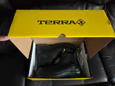 Terra work boots size 9, View more