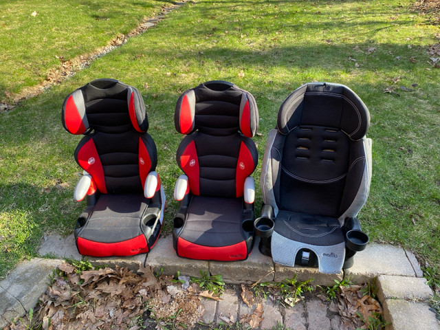 Car Seats / Booster Seats in Strollers, Carriers & Car Seats in North Bay