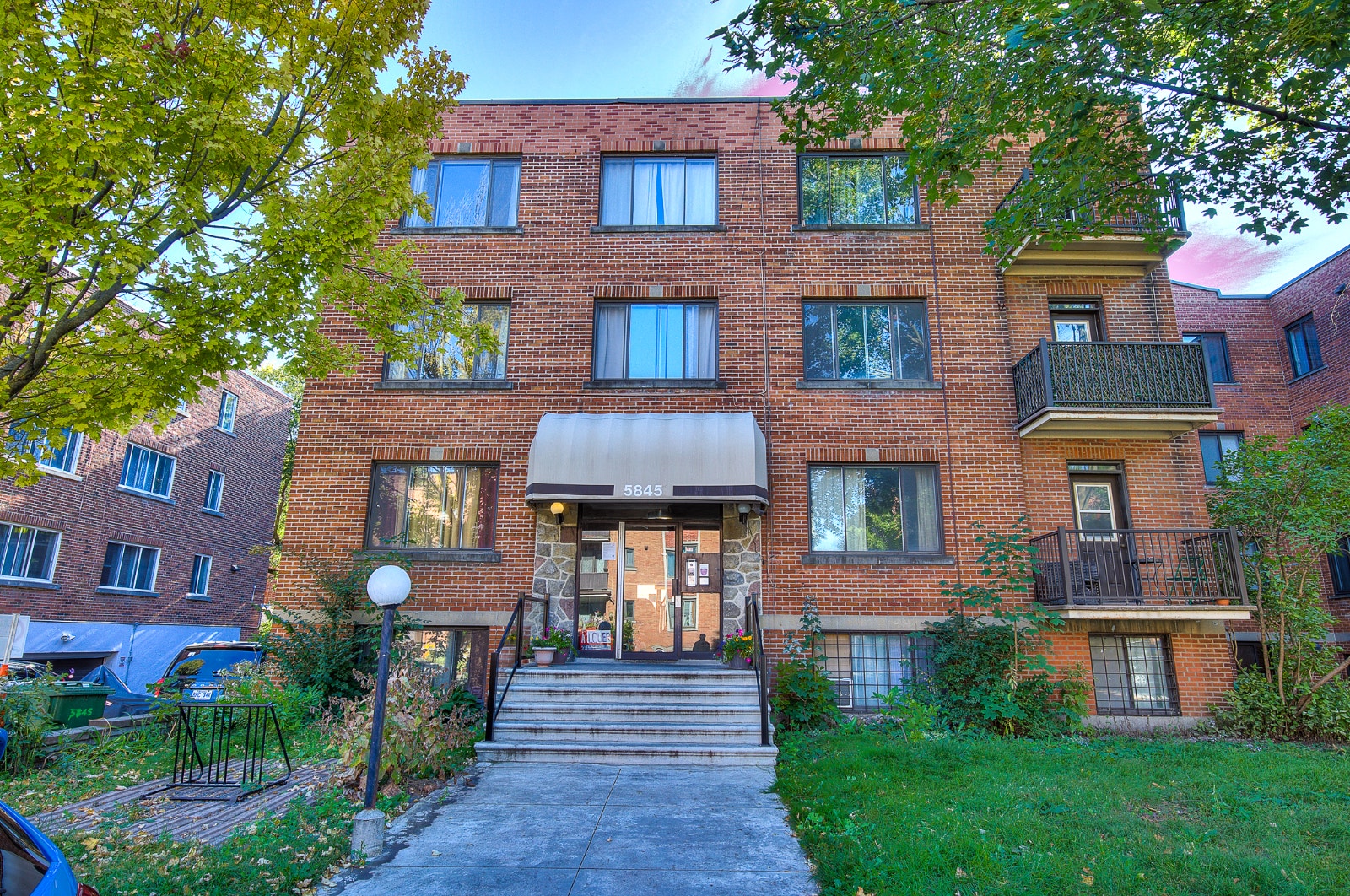 Open house Sunday Sept 27 from 2-4 — photo 2