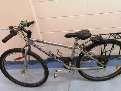Condition Used - Good Material Aluminum, very light weight Bicycle Type Mountain Bike Bicycle Wheel...