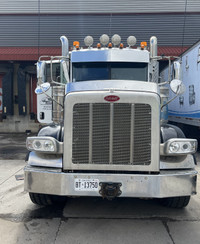 2016 Peterbilt 367 Dump Truck