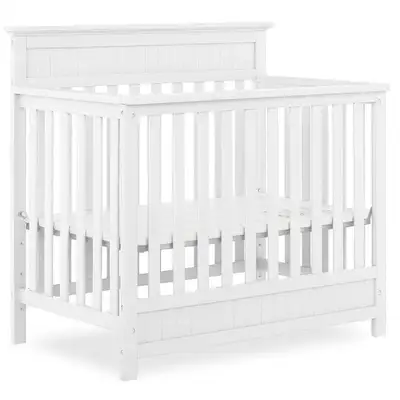 I'm selling a Dream On Me 4-in-1 Convertible Mini Crib in brand new This Dream On Me Synergy MOD 5-i...