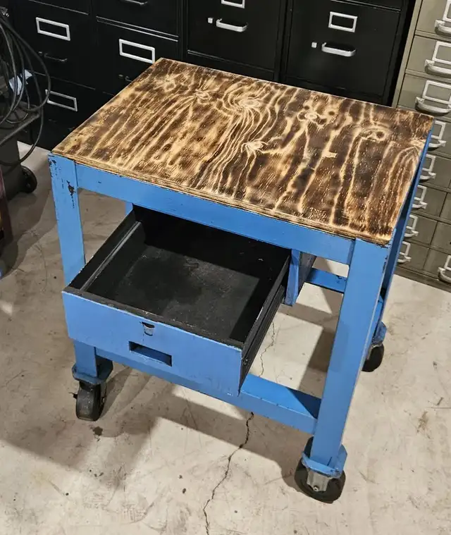 Heavy duty rolling workbench in Tool Storage & Benches in Guelph - Image 3