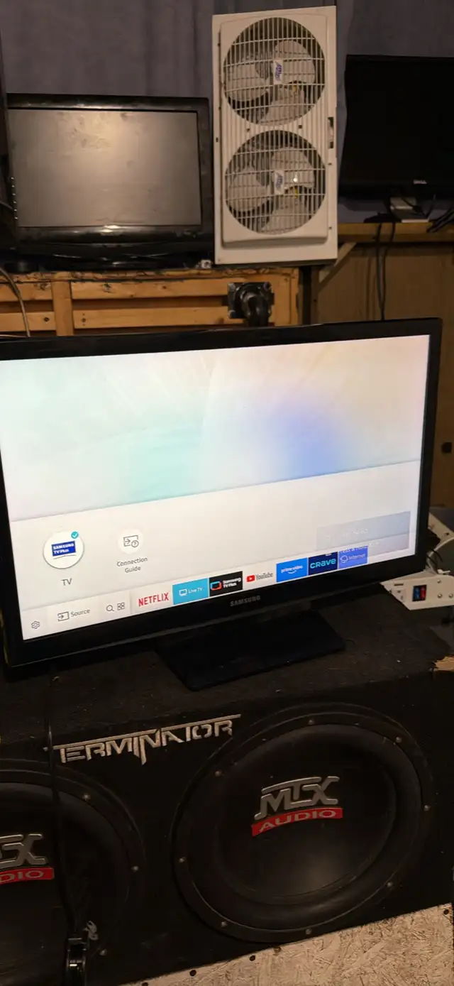 Smart Tv Samsung 24-inch LED TV