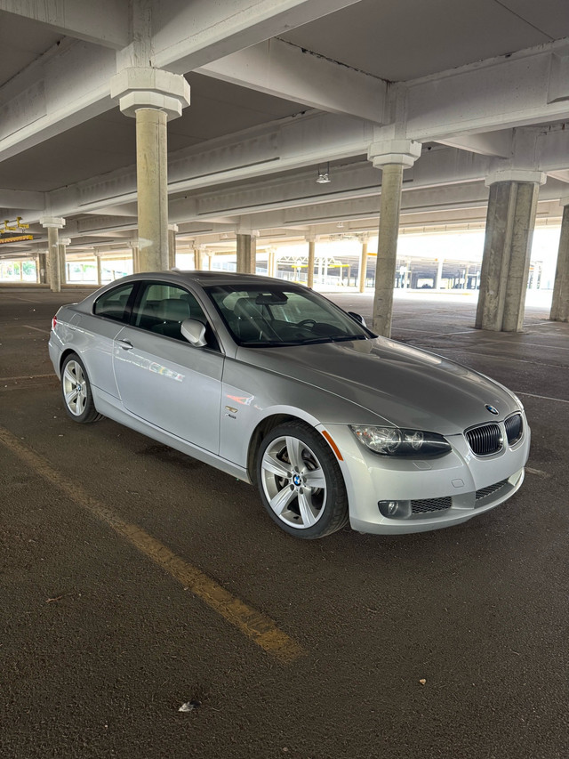 2010 bmw 335 in Cars & Trucks in Edmonton - Image 3