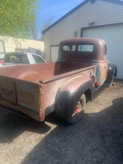 Motor and all parts go with it..we have a special at 2500, must be sold!!! Open for offers..