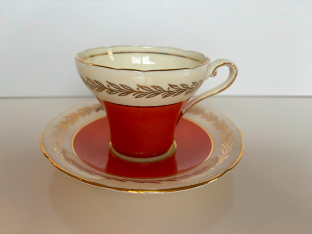 Vintage Aynsley Pattern 5367 Tea Cup /w Saucer in Arts & Collectibles in Bedford