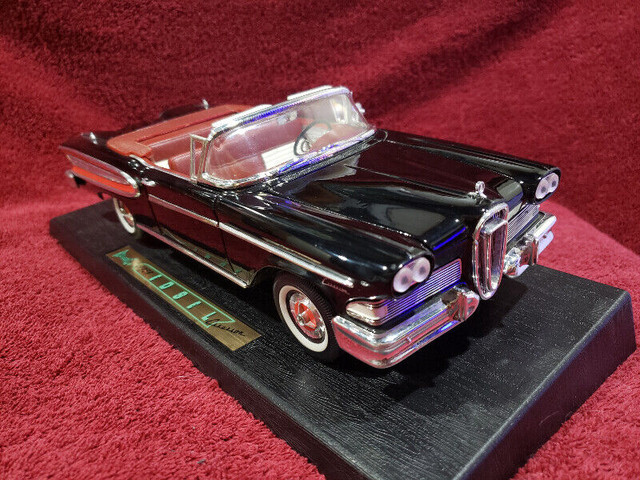 Road Legends 1958 Edsel Citation Convertible 1:18 Scale Die cast in Arts & Collectibles in Sarnia