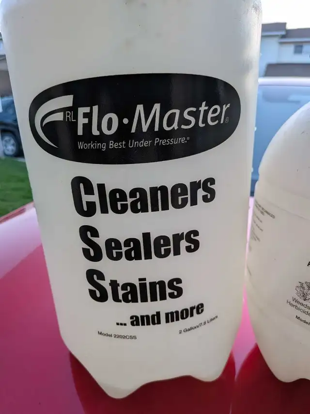 Garden Sprayers in Outdoor Tools & Storage in Owen Sound - Image 3