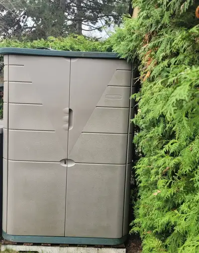 Rubbermaid garden shed $300.00. Firm cashh only 6 ft high 30 inches deep 4 ft wide