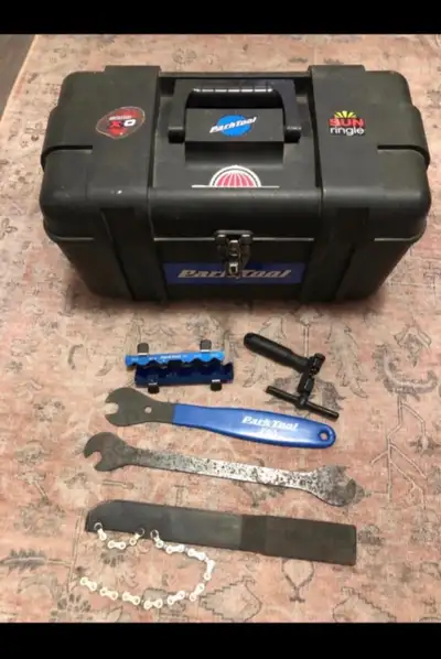 Selling lightly used genuine Park Tool bicycle repair toolbox, Park Tool 15mm Pedal Wrench, Cyclo (E...