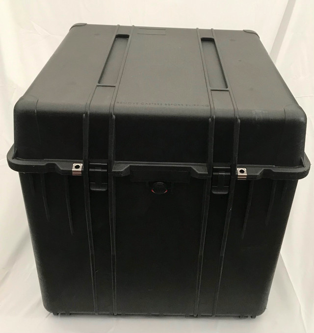 PELICAN CASE-LARGE in Other in Mississauga / Peel Region