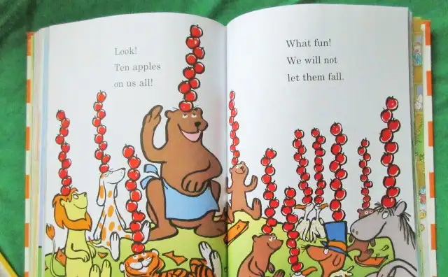 “The BIG ORANGE Book of BEGINNER BOOKS” by DR SEUSS in Children & Young Adult in Ottawa - Image 3