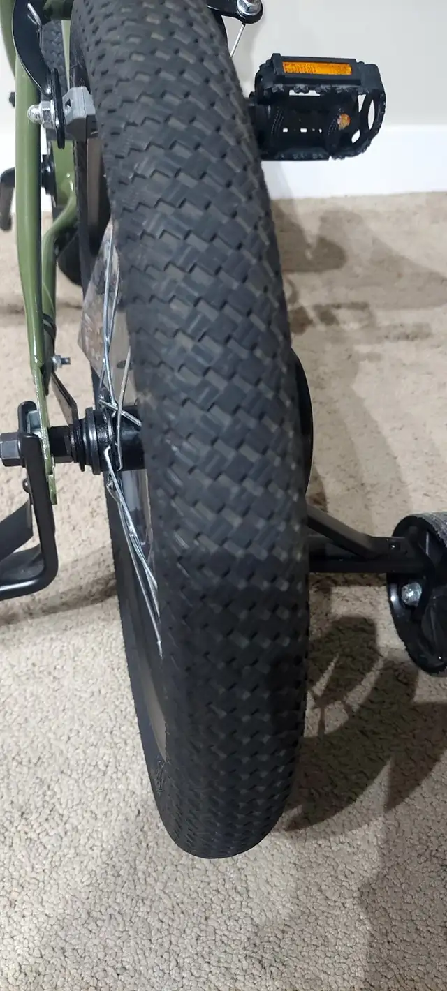 True Timber Camouflage Bike for Boys, 16-inch in Kids in Calgary - Image 11