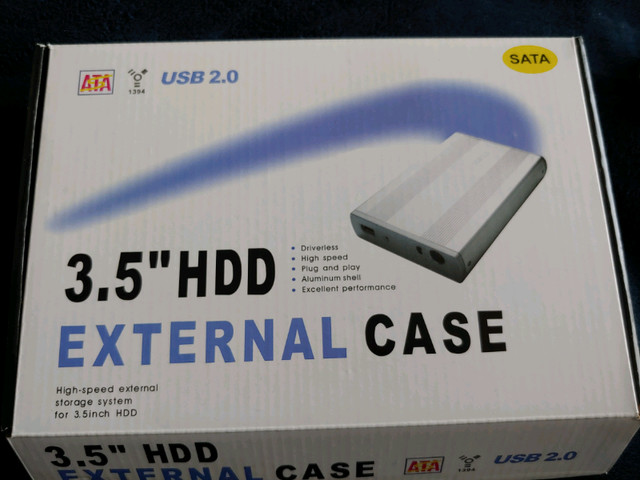 3.5" SATA External Case Enclosure (with HDD), IDE for Laptop dans Cartes-mémoires et clés USB  à Ville de Montréal