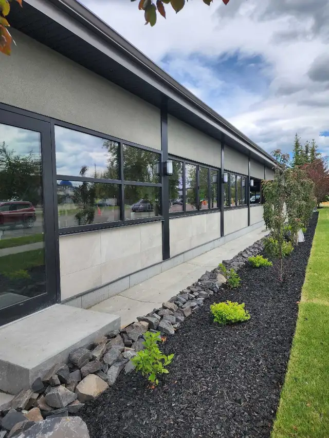 Eifs,stucco,stone,contractor,masonry,renovation,painting in Construction & Trades in Edmonton - Image 4