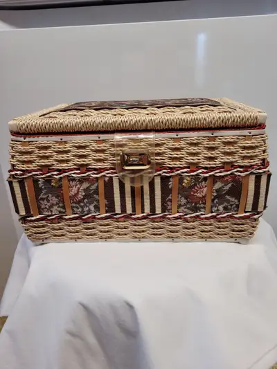 VTG Footed Plastic Wicker Sewing Box With Handle, View more