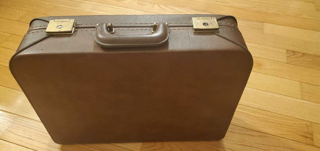 Stradellina vintage briefcase  in Storage & Organization in Regina - Image 4