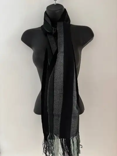 Woven Scarf Green, View more