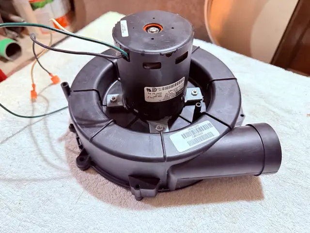 Fasco 7021-10928 Furnace Draft Inducer Motor. in Heating, Cooling & Air in Markham / York Region - Image 6