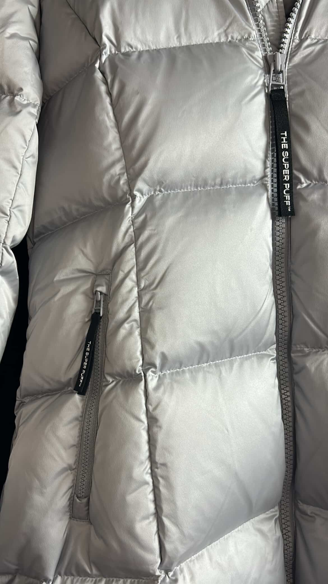 NEW Aritzia Super Snug Puff Satin Flex Jacket Large (fits M) in Women's - Tops & Outerwear in City of Toronto - Image 3