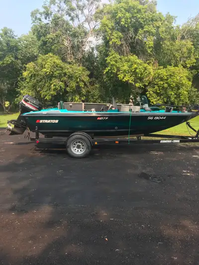 97 Stratos 217 F 17 1/2 ft Boat, 3 live wells, 6 rod enclosed storage, plus extra enclosed storage,...