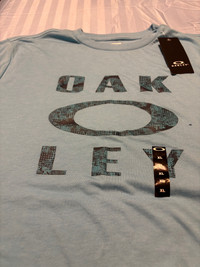 Mens Oakley shirt - XL