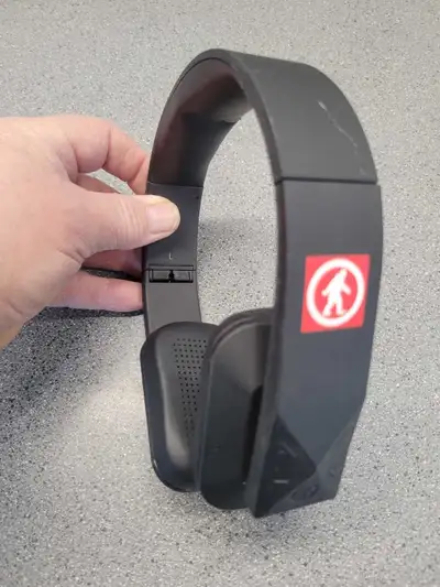 Tuis - Wireless Bluetooth Headphones, View more