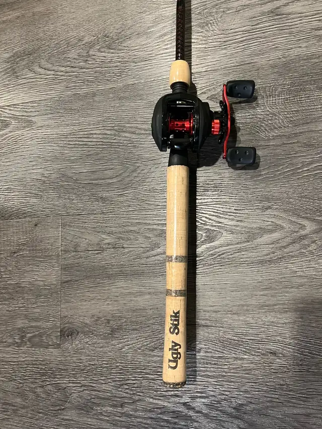 Baitcast Rod & Reel in Fishing, Camping & Outdoors in North Bay - Image 4