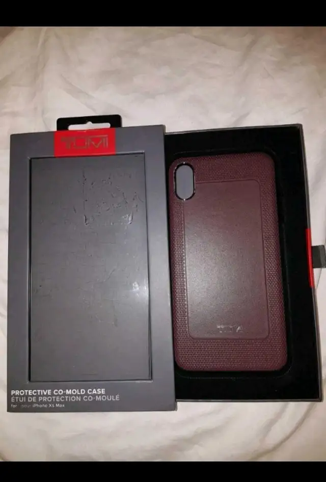 TUMI BRAND NEW BROWN IPHONE XS MAX CELL PHONE CASE. in Cell Phone Accessories in Barrie - Image 3