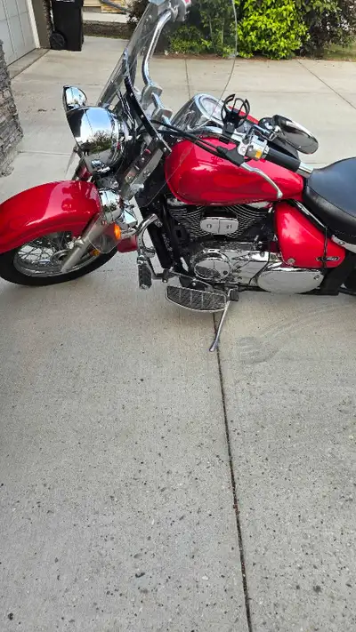 Selling my 2005 Suzuki Boulevard C50, a reliable and stylish cruiser with a smooth ride, perfect for...